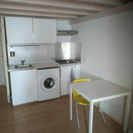 Alojamento de Acomodação e Pequeno-almoço B&B Valenza